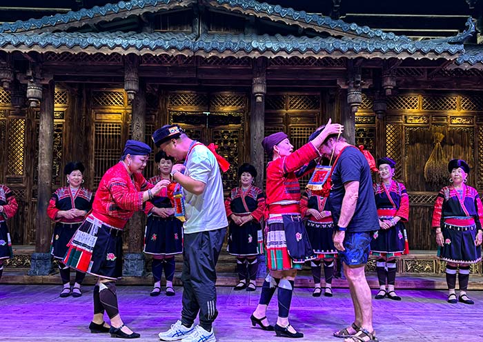 選擇我社桂林旅遊跟團,享受一(yī / yì /yí)站式桂林旅遊服務 選擇我社桂林旅遊跟團,享受一(yī / yì /yí)站式桂林旅遊服務