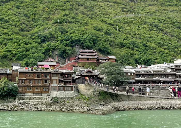 泸定橋