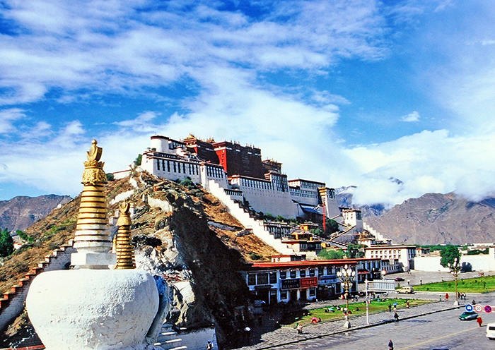 去西藏旅遊一(yī / yì ／yí)次大(dà)概需要(yào / yāo)多少錢一(yī / yì ／yí)個(gè)人(rén)？