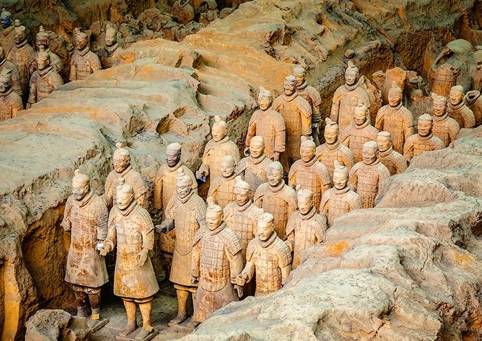 雄偉壯觀的(de)兵馬俑陣列 雄偉壯觀的(de)兵馬俑陣列