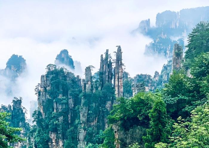 雲霧袅繞的(de)天子(zǐ)山 雲霧袅繞的(de)天子(zǐ)山