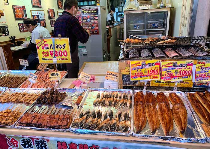 築地(dì / de)市場-烤魚